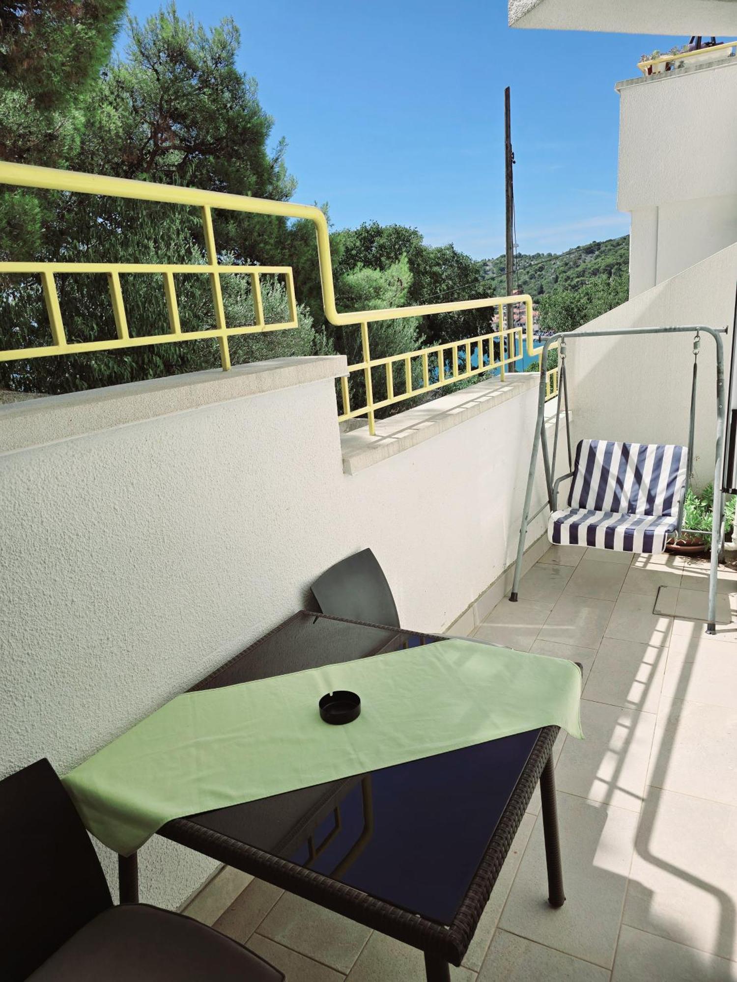 Apartments Jelic Tisno Exterior photo